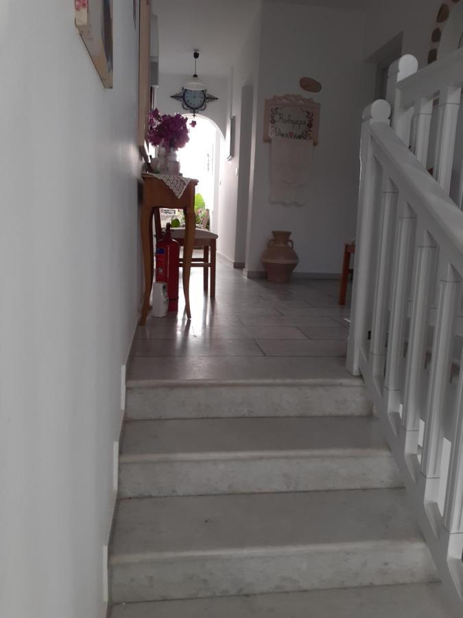 Simos Luxury Apartments Naxos City Екстериор снимка