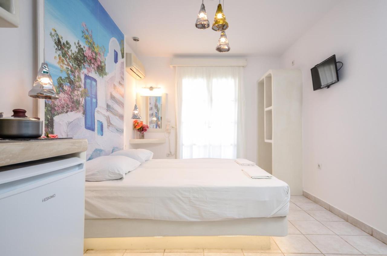 Simos Luxury Apartments Naxos City Екстериор снимка