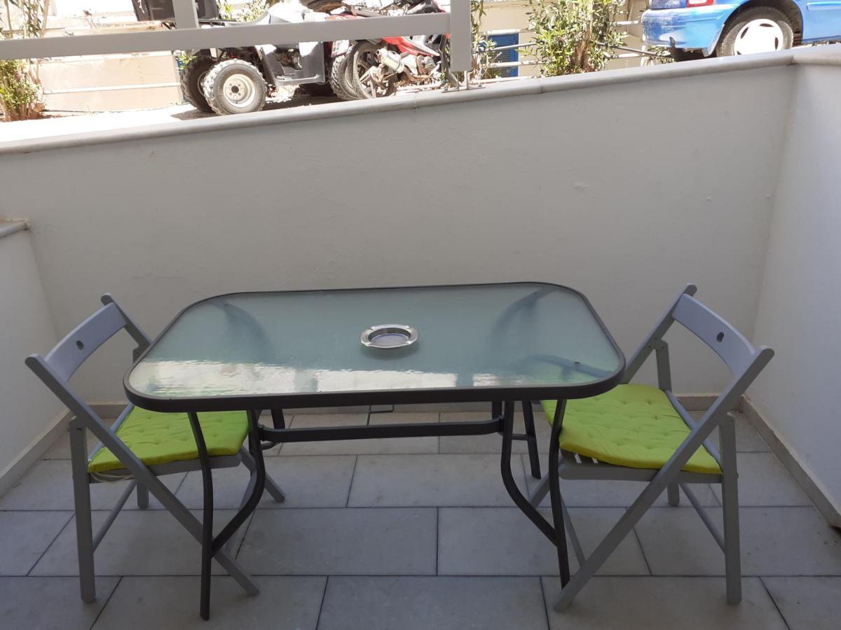 Simos Luxury Apartments Naxos City Екстериор снимка