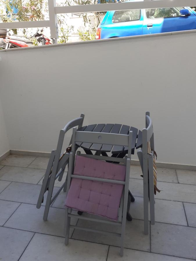 Simos Luxury Apartments Naxos City Екстериор снимка